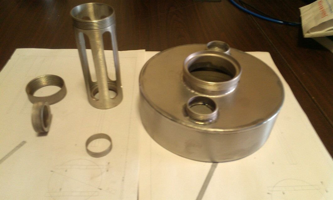 <b><b>鈦及鈦合金</b></b>